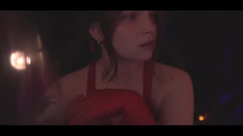 Elena online show from May 9, 2026, 9:53 pm