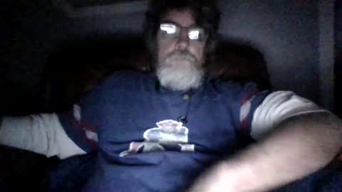 Snapshot of runningaround60 chatting on October 31, 2025, 11:22 am runningaround60 online show from October 31, 2025, 11:22 am