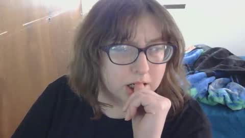 runny_eggs online show from May 14, 2026, 2:02 pm