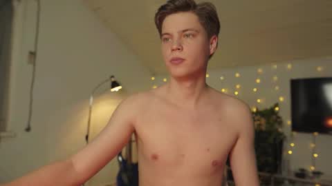 rusbradpitt online show from February 20, 2026, 3:01 pm