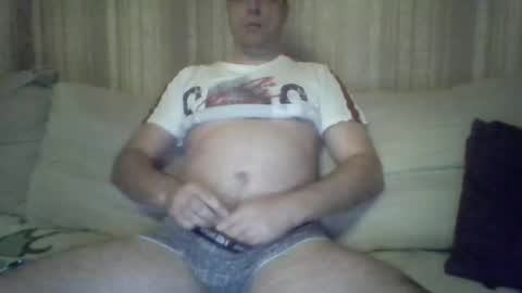 rusqadisx online show from December 29, 2024, 1:38 pm