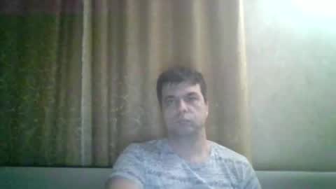 rusqadisx online show from January 19, 2025, 4:57 pm