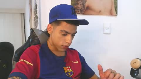  R U S S E L L  online show from February 27, 2026, 11:27 pm