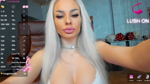 Ava online show from December 7, 2024, 8:27 pm