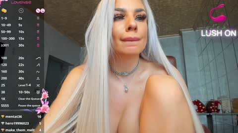 Ava online show from December 11, 2024, 11:43 pm
