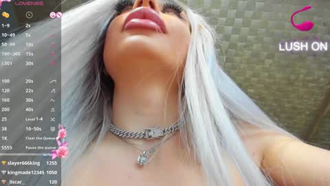 Ava online show from December 25, 2024, 11:31 pm