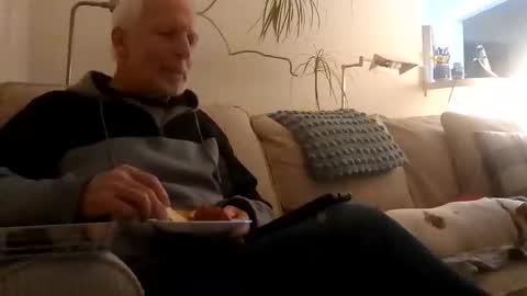 Rusty online show from February 6, 2025, 2:55 am