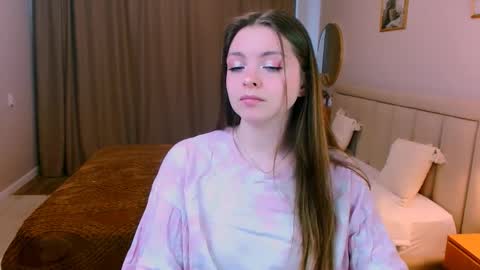 Snapshot of ruta_ chatting on April 8, 2026, 3:01 pm RutaYoung online show from April 8, 2026, 3:01 pm