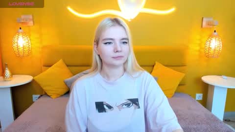 ruthbryant online show from October 18, 2025, 1:52 am