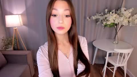 Lily online show from September 26, 2025, 3:38 pm