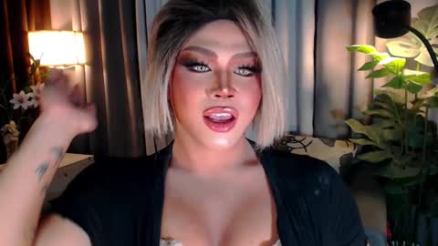 Snapshot of ruthlessmistressx chatting on February 14, 2025, 8:15 pm Samantha online show from February 14, 2025, 8:15 pm