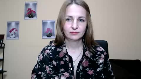 Snapshot of ruthpark chatting on May 12, 2026, 5:32 pm Ruth online show from May 12, 2026, 5:32 pm