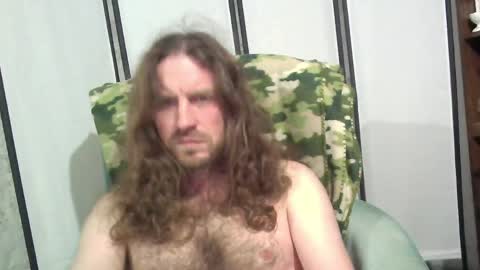 rwb1982 online show from May 9, 2026, 12:32 pm