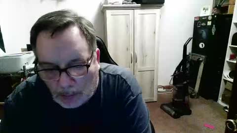 Snapshot of rwzar_1965 chatting on April 12, 2026, 11:43 pm rwzar_1965 online show from April 12, 2026, 11:43 pm
