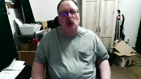 Snapshot of rwzar_1965 chatting on June 7, 2026, 4:49 am rwzar_1965 online show from June 7, 2026, 4:49 am