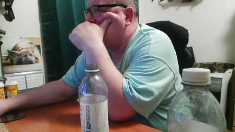 rwzar_1965 online show from June 22, 2026, 3:08 am