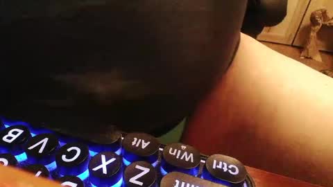 rwzar_1965 online show from July 25, 2026, 12:42 am