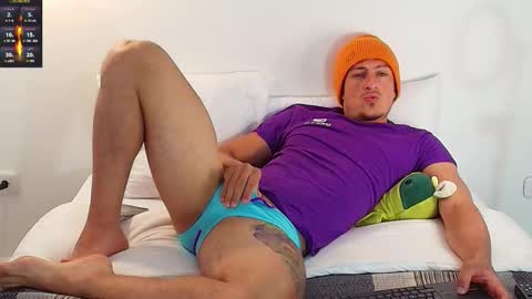 Sr Coast online show from October 8, 2025, 10:18 pm