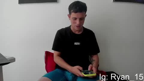 Snapshot of ryan15_ chatting on May 17, 2026, 12:23 pm Ryan 15 online show from May 17, 2026, 12:23 pm