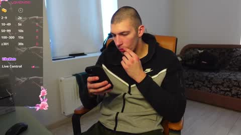 Snapshot of ryan_dozer chatting on February 14, 2026, 7:05 am RYAN DOZER online show from February 14, 2026, 7:05 am