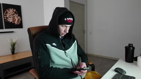 Snapshot of ryan_dozer chatting on March 21, 2026, 7:24 am RYAN DOZER online show from March 21, 2026, 7:24 am