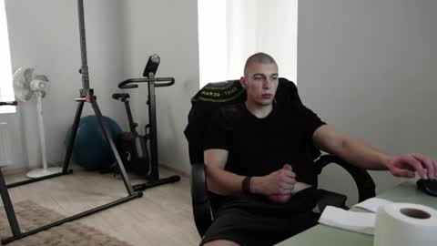 RYAN DOZER online show from May 16, 2026, 10:36 am