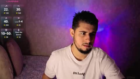 Snapshot of ryan_evanns chatting on September 18, 2025, 12:40 pm R Y A N online show from September 18, 2025, 12:40 pm