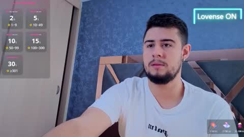 Snapshot of ryan_evanns chatting on October 21, 2025, 12:39 pm R Y A N online show from October 21, 2025, 12:39 pm