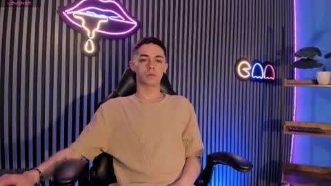 Snapshot of ryan_sailor chatting on November 18, 2025, 3:05 pm RYAN online show from November 18, 2025, 3:05 pm