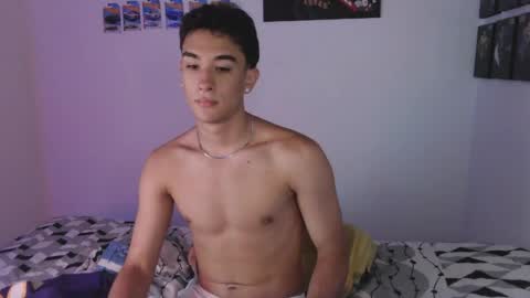 Snapshot of ryan_valentine17 chatting on May 16, 2026, 7:45 pm ryan online show from May 16, 2026, 7:45 pm
