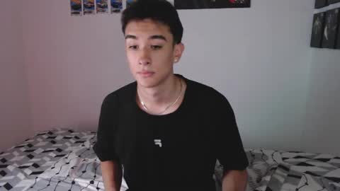 Snapshot of ryan_valentine17 chatting on May 20, 2026, 9:32 pm ryan online show from May 20, 2026, 9:32 pm