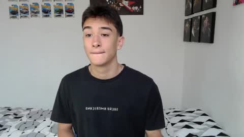Snapshot of ryan_valentine17 chatting on June 5, 2026, 8:14 pm ryan online show from June 5, 2026, 8:14 pm