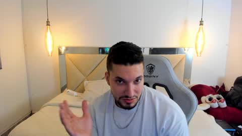 Ryan online show from April 1, 2026, 2:45 am