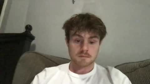 ryanhung_57 online show from November 18, 2025, 3:12 am