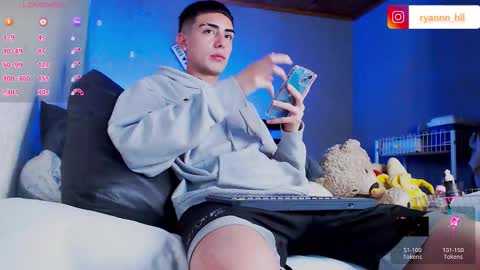 Snapshot of ryannhill_ chatting on September 15, 2025, 7:41 am Ryannhill  online show from September 15, 2025, 7:41 am