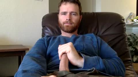 Snapshot of ryanoliver83 chatting on December 24, 2024, 6:28 pm Ryan Oliver online show from December 24, 2024, 6:28 pm