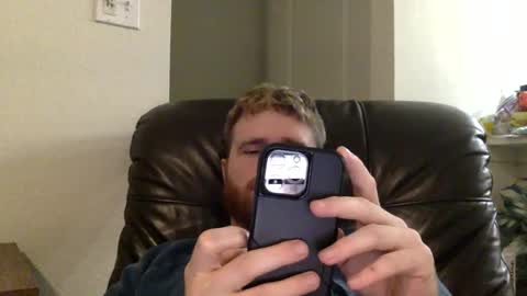 Snapshot of ryanoliver83 chatting on January 15, 2025, 2:49 am Ryan Oliver online show from January 15, 2025, 2:49 am