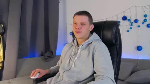 ryker_rr online show from December 9, 2024, 1:45 pm