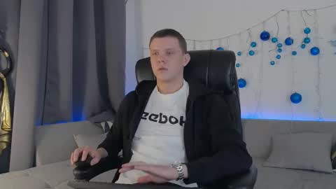 ryker_rr online show from December 11, 2024, 7:36 pm