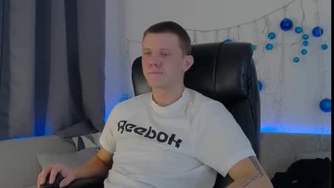 ryker_rr online show from December 12, 2024, 1:53 am