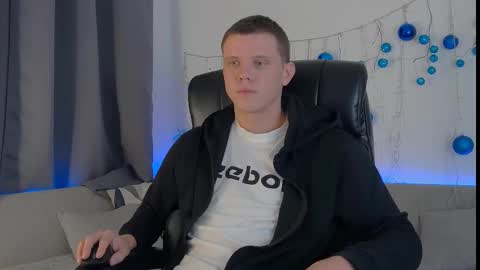 ryker_rr online show from December 12, 2024, 4:59 am