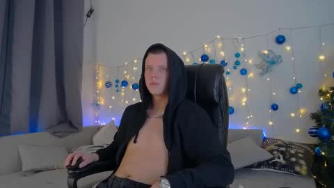 ryker_rr online show from December 13, 2024, 3:38 am