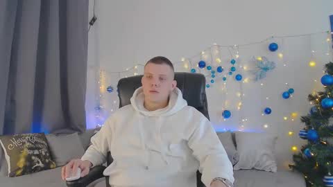 ryker_rr online show from December 14, 2024, 9:35 pm