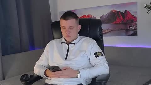 ryker_rr online show from January 15, 2025, 11:30 pm