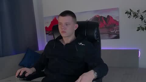 ryker_rr online show from January 19, 2025, 1:43 am