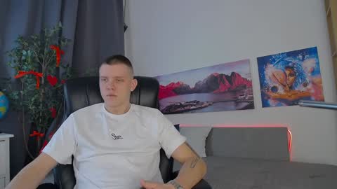 ryker_rr online show from February 9, 2025, 2:06 am