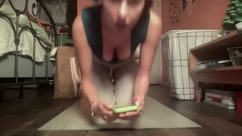 rylanxoxo online show from November 19, 2025, 4:12 am