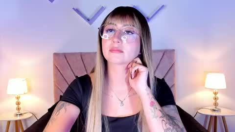 Rylle  online show from April 28, 2026, 10:37 pm