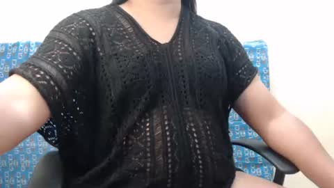 Snapshot of rylle_asian chatting on February 15, 2026, 8:46 am rylle_asian online show from February 15, 2026, 8:46 am