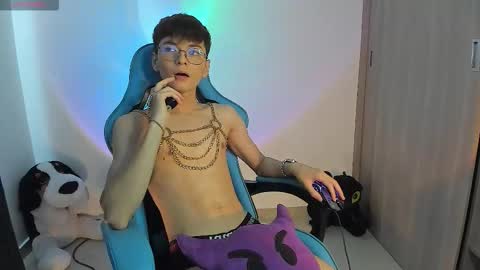 RYO BLEU online show from December 15, 2025, 3:27 pm